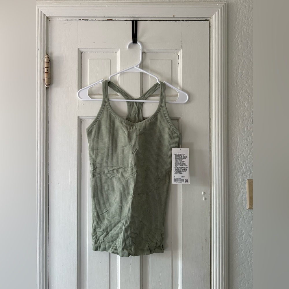 NWT Lululemon Ebb To Street Tank in Fog Green size 8